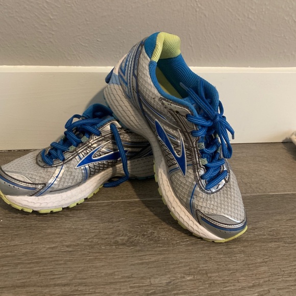 brooks neuro mens 2015